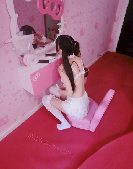 艾曼妞