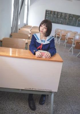 从后面挺进朋友未婚妻视频